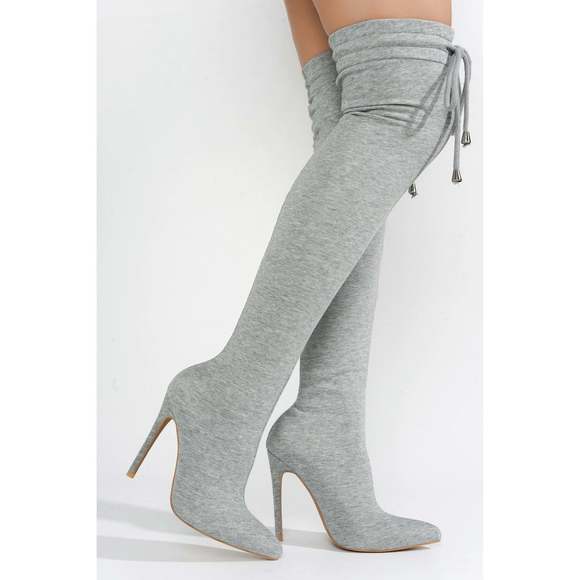 NWT~CAPE ROBBIN CAHOKA - GREY GREY 5.5 | ALL OFFERS / COUNTEROFFERS WELCOME - Picture 3 of 7